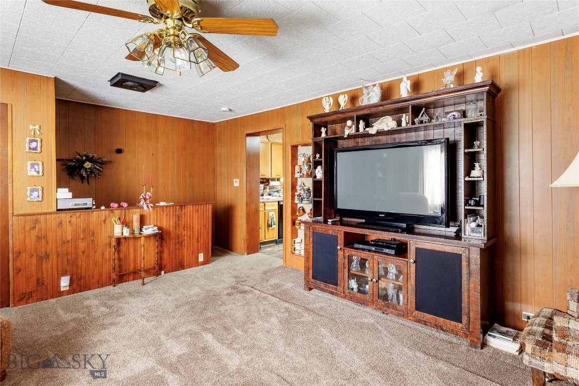 2100 Wall Street Property Photo 8