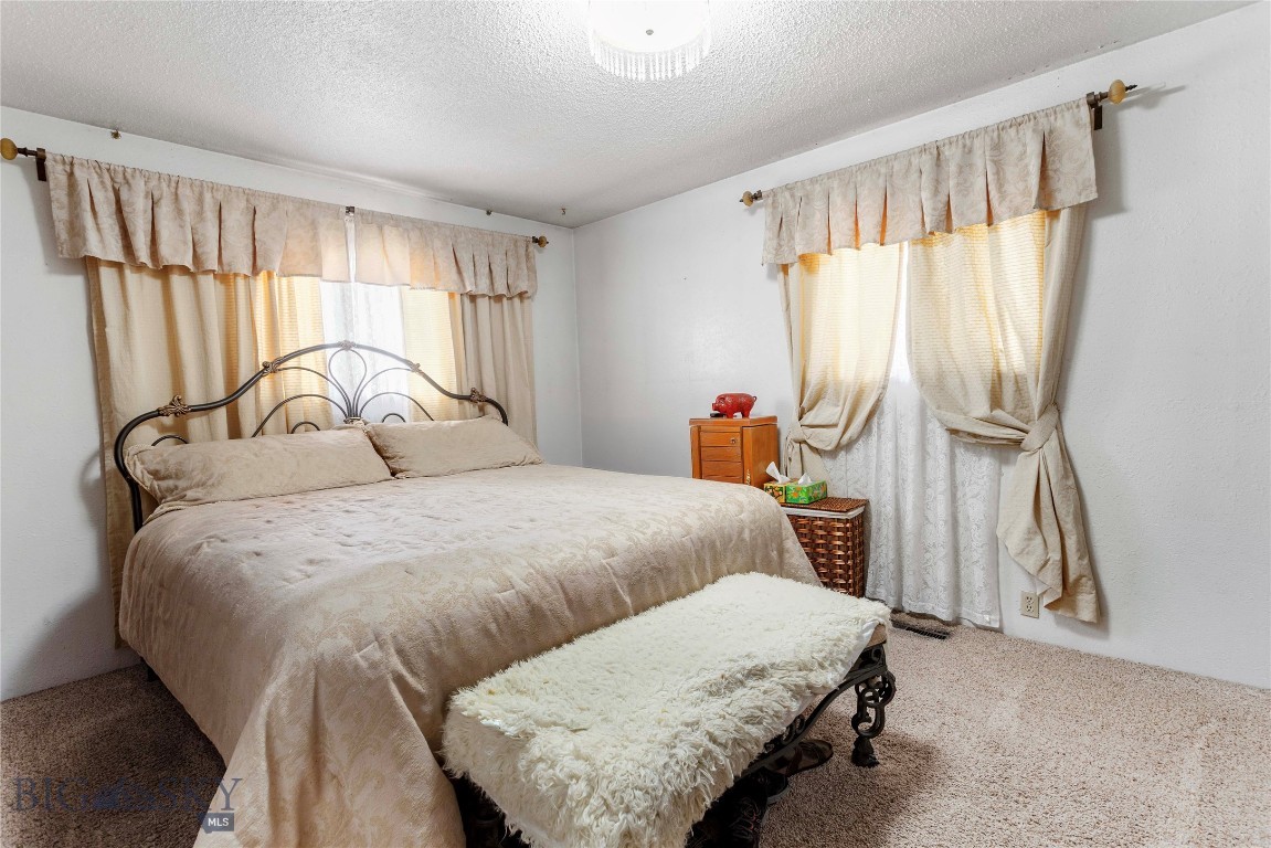 2100 Wall Street Property Photo 18