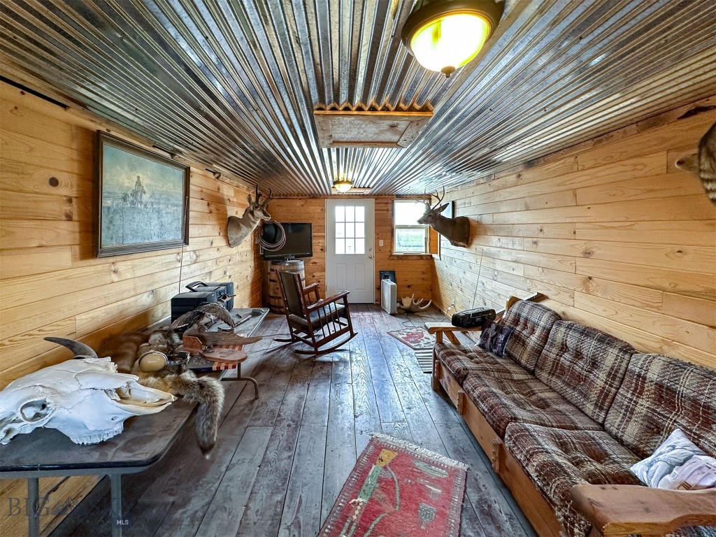 1140 5th Avenue Property Photo 13