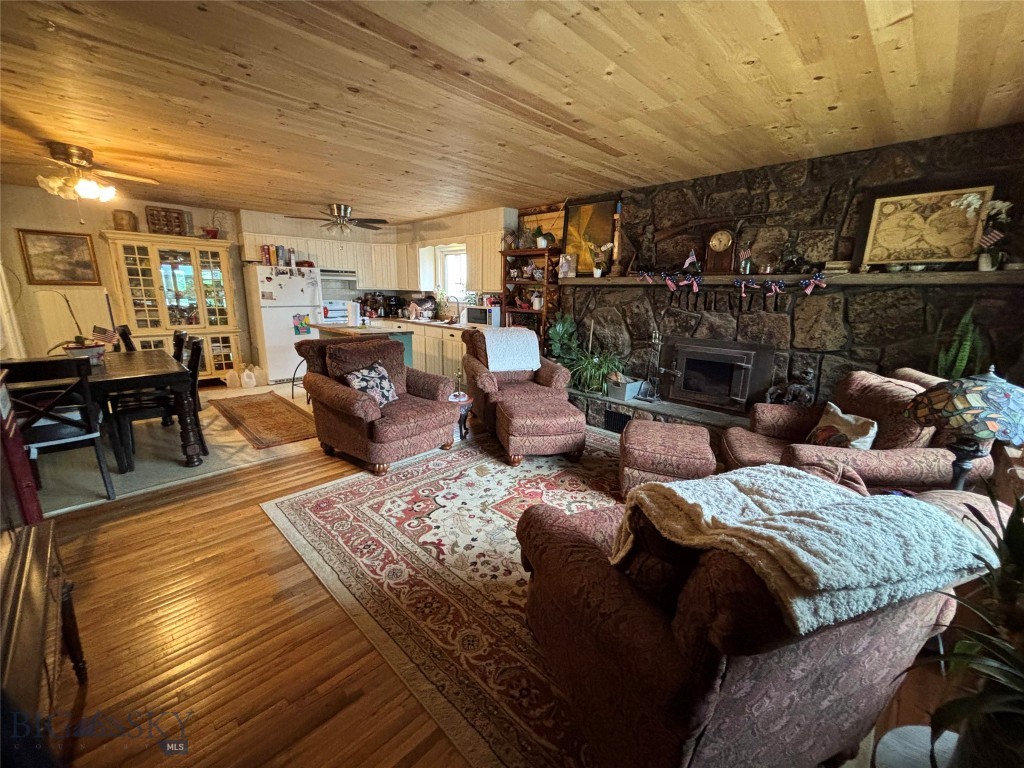 1140 5th Avenue Property Photo 88