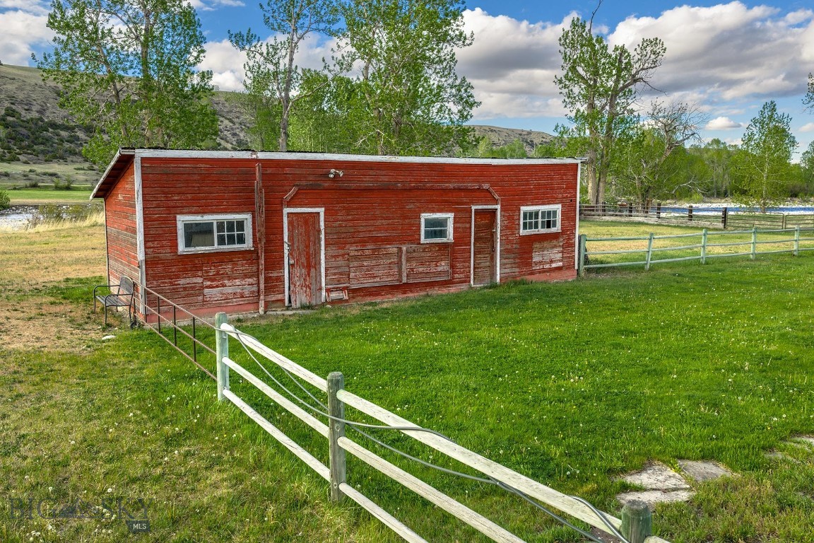 45 Pheasant Lane Property Photo 33