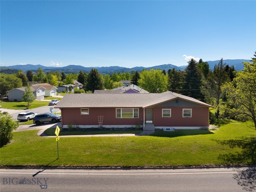 1104 S Pinecrest Drive Property Photo 1