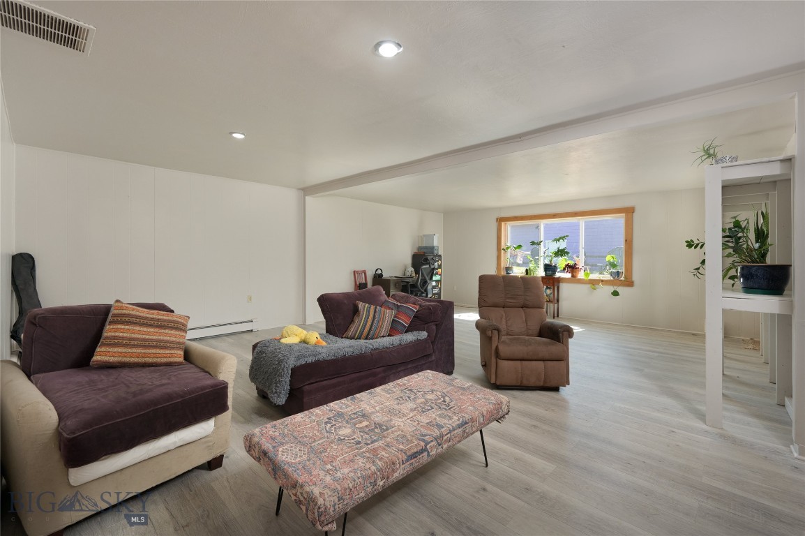 1104 S Pinecrest Drive Property Photo 14