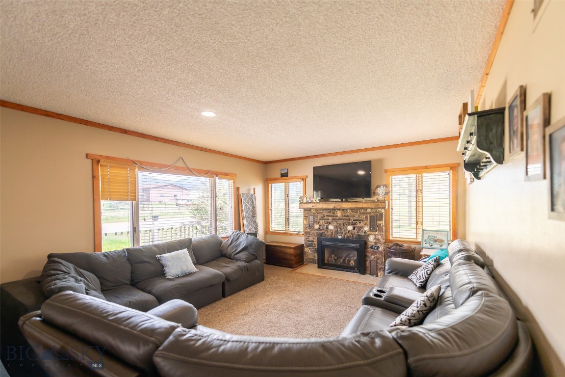1 Carkeek Lane Property Photo 5