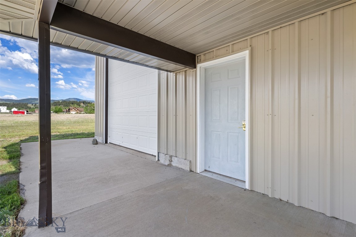 642 Deer Haven Drive Property Photo 4