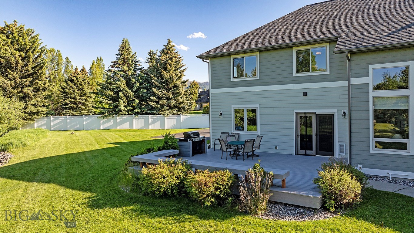 121 Hitching Post Road Property Photo 8