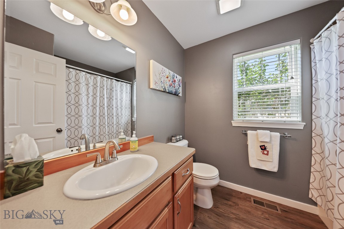 325 Mactavish Lane Property Photo 35