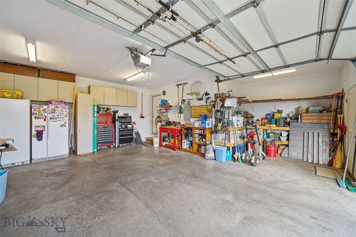 325 Mactavish Lane Property Photo 65