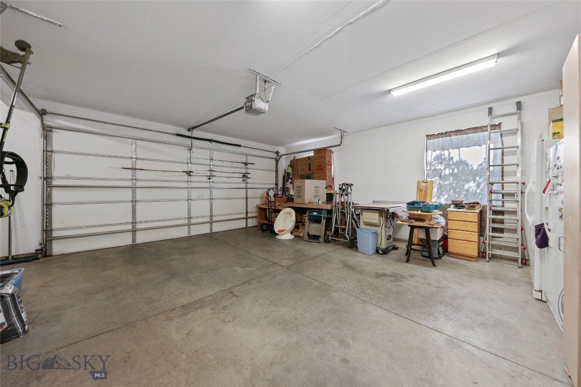 325 Mactavish Lane Property Photo 66