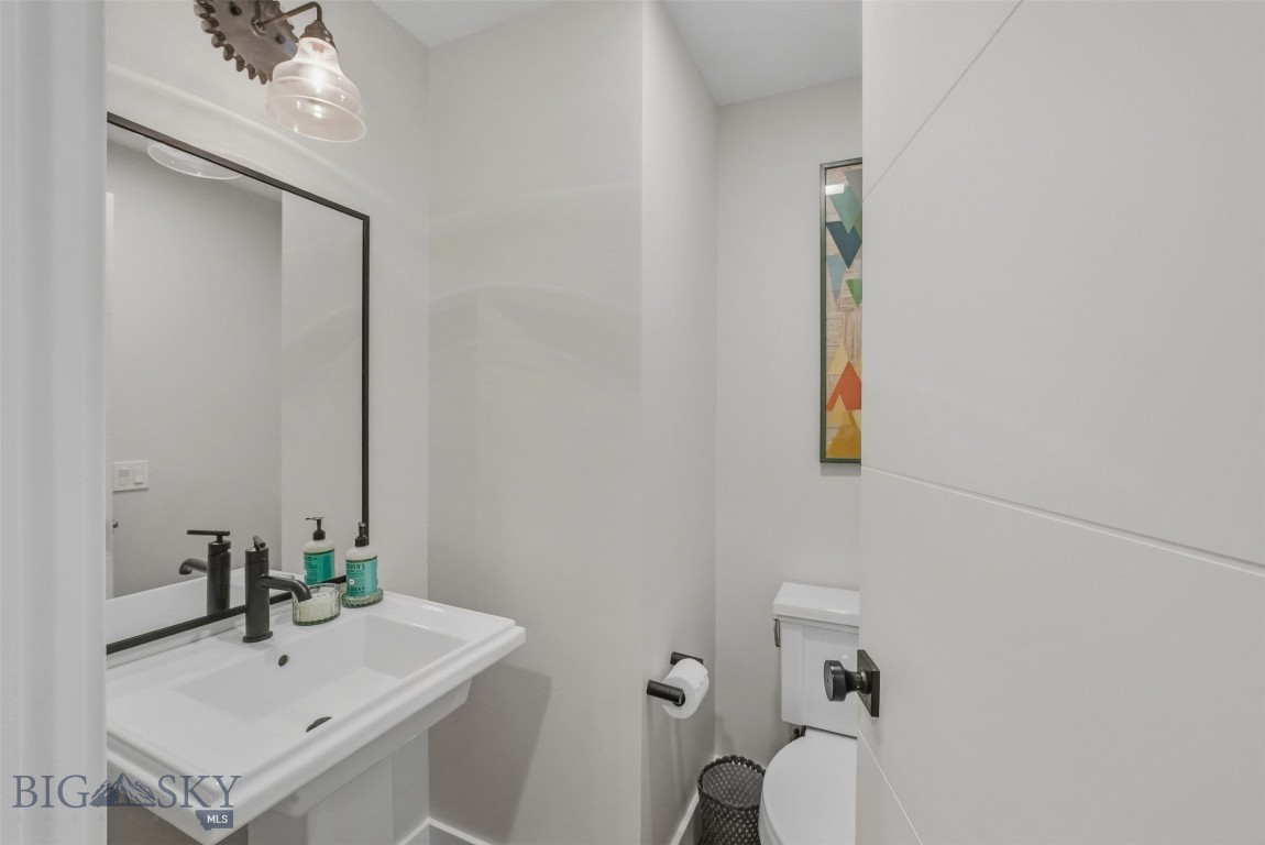 463 N Willson Avenue Property Photo 17
