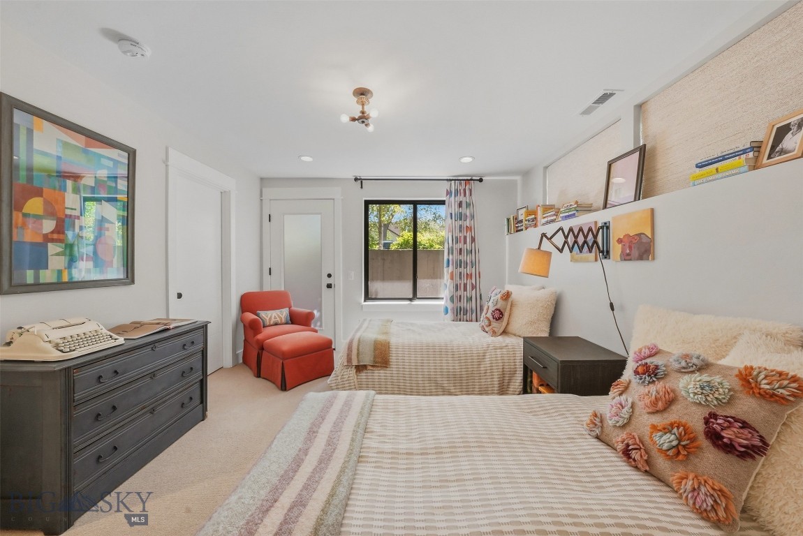 463 N Willson Avenue Property Photo 31