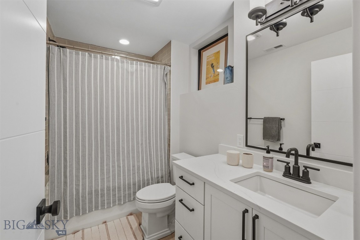 463 N Willson Avenue Property Photo 33