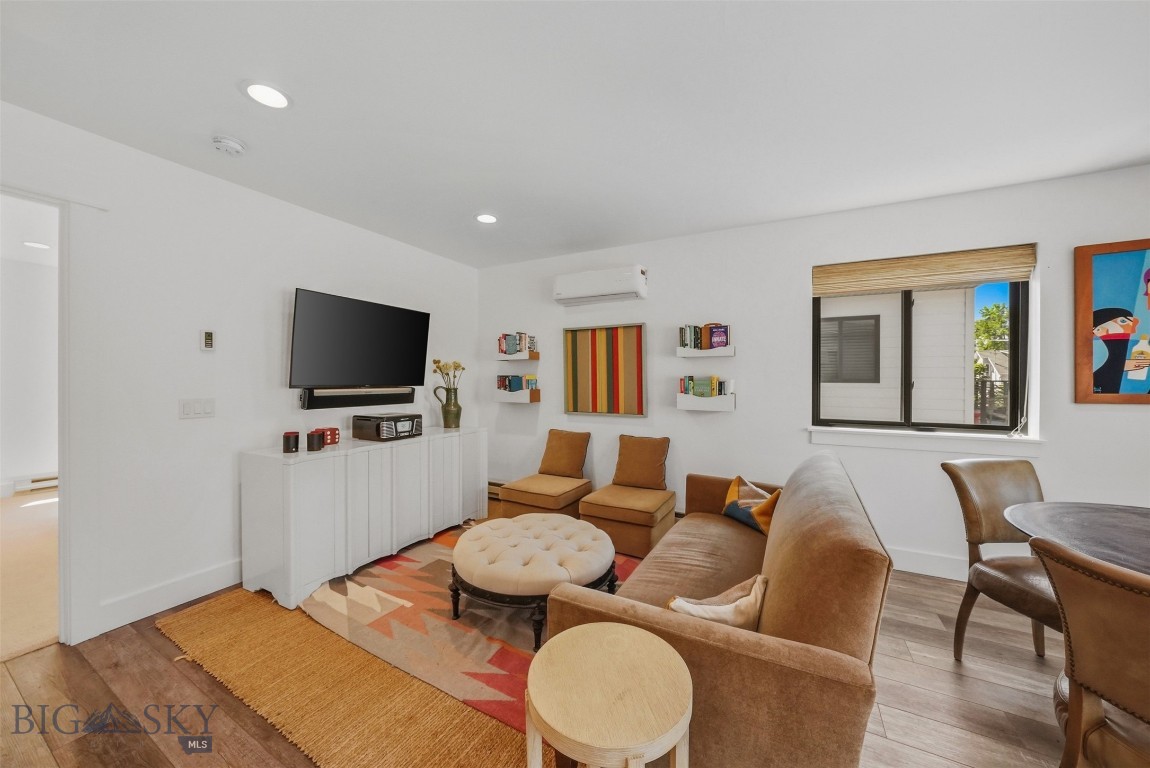 463 N Willson Avenue Property Photo 41