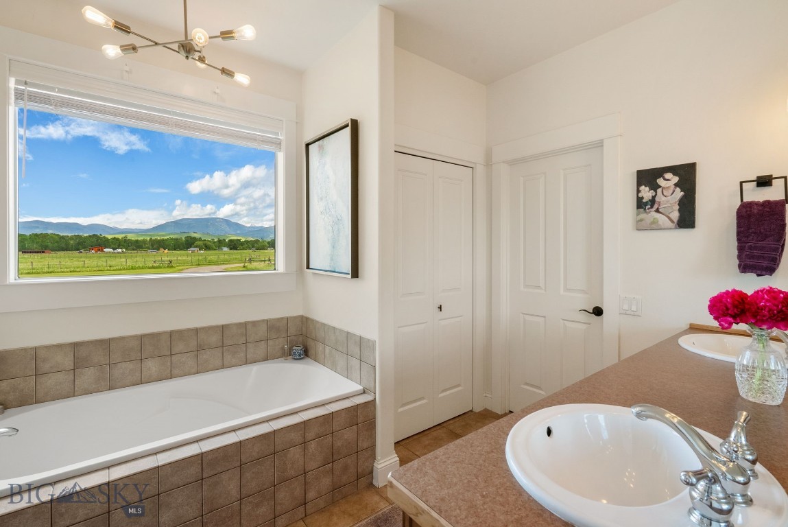 1721 Gateway South Road Property Photo 48