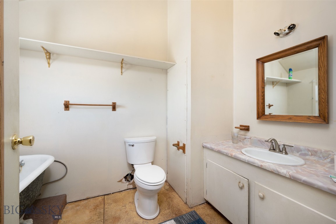 21 Main Street Property Photo 17