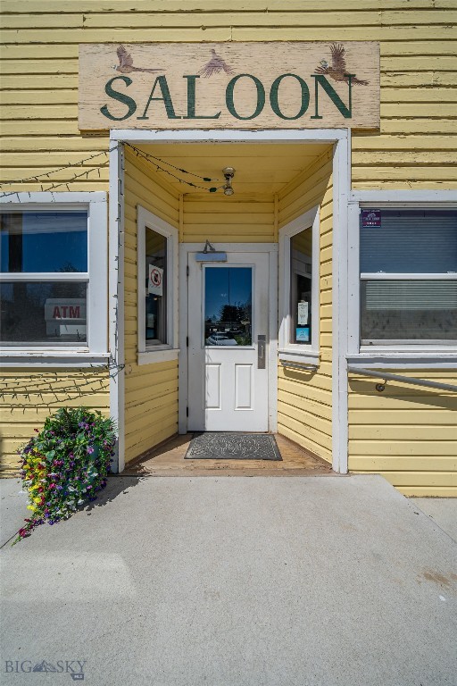 21 Main Street Property Photo 40