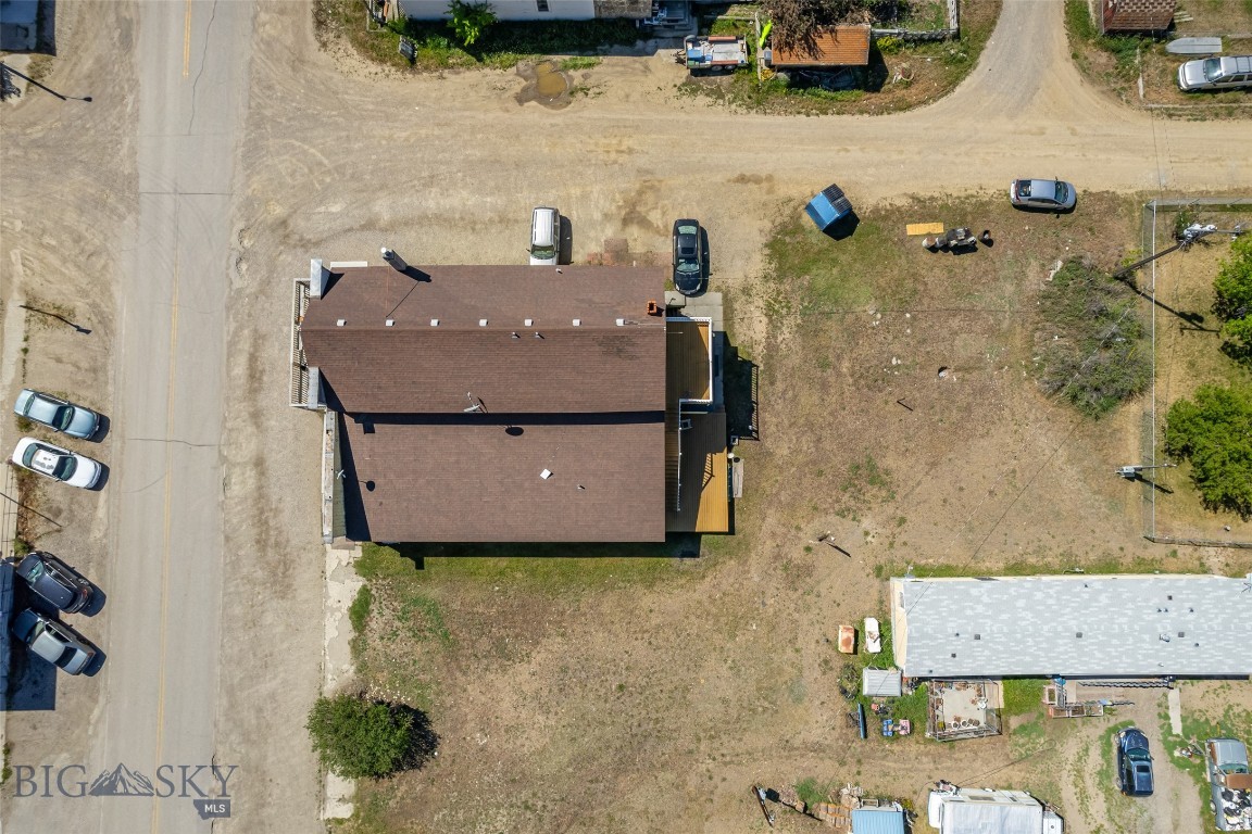 21 Main Street Property Photo 46