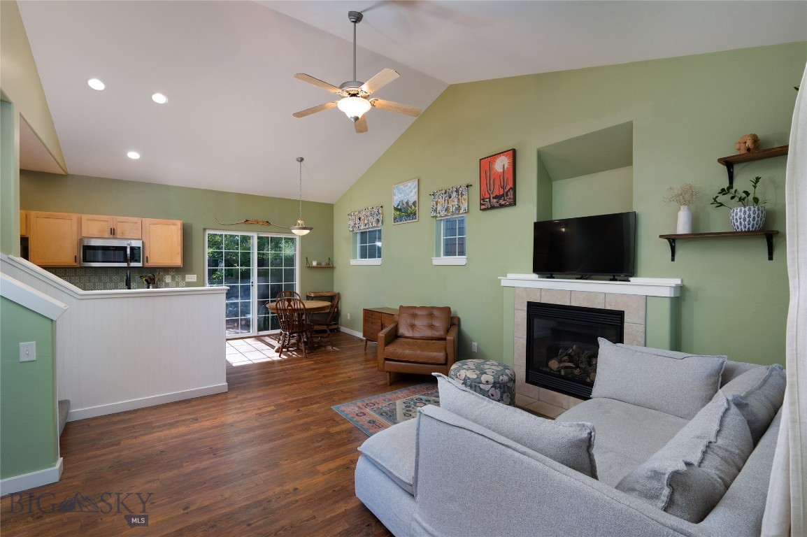 2252 Ferguson Property Photo 3