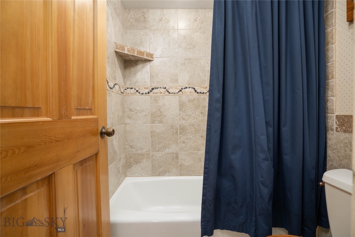 2225 Black Otter 5 Property Photo 31