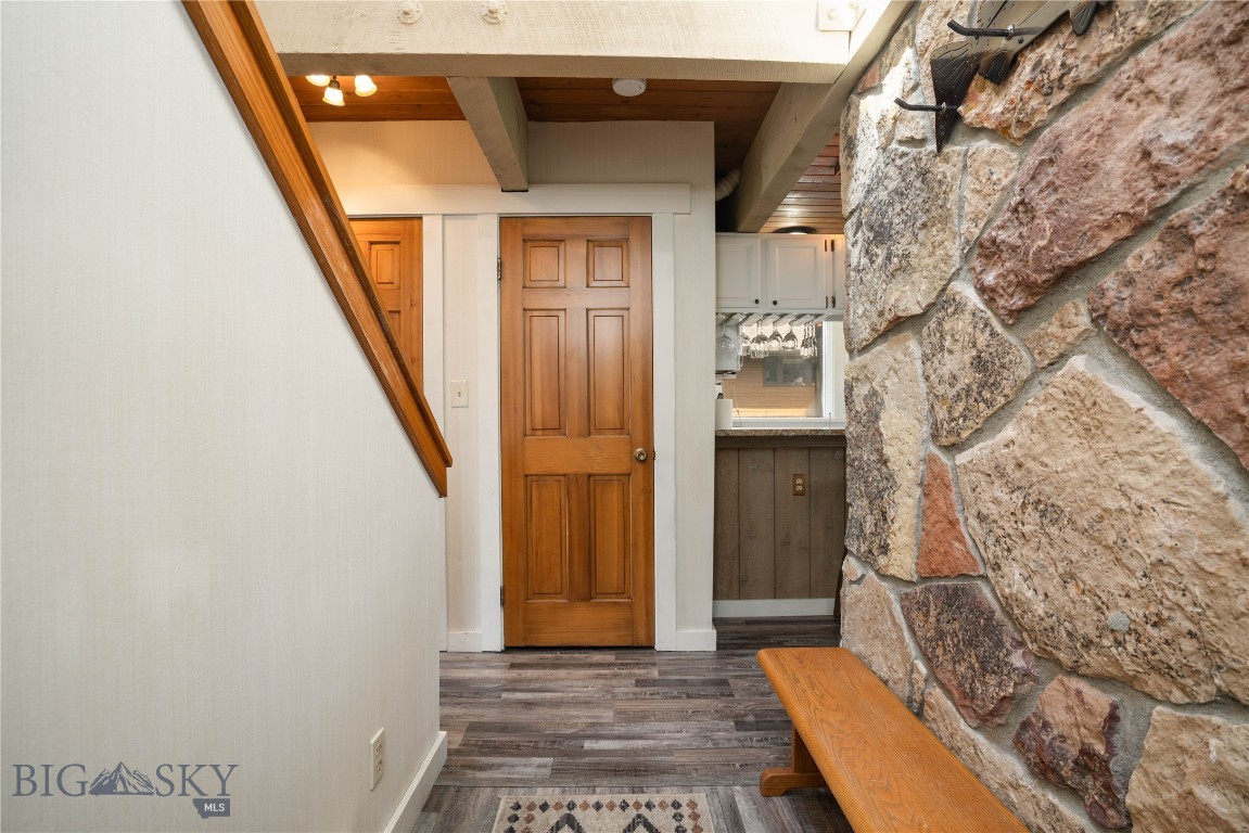 2225 Black Otter 5 Property Photo 33