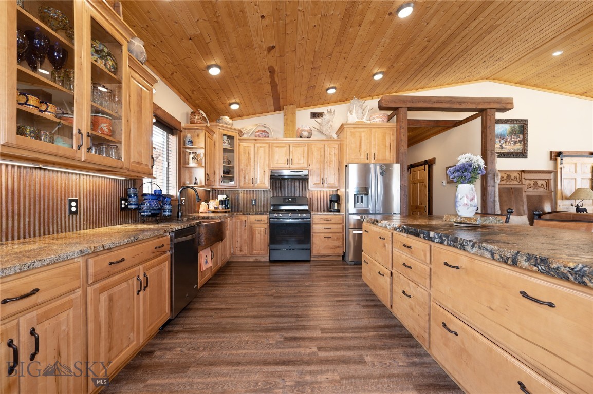 981 Bon Accord Property Photo 15