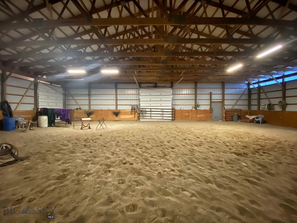 981 Bon Accord Property Photo 41
