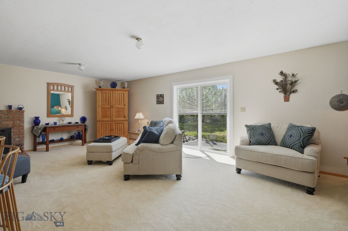 103 E Boulder Court Property Photo 8