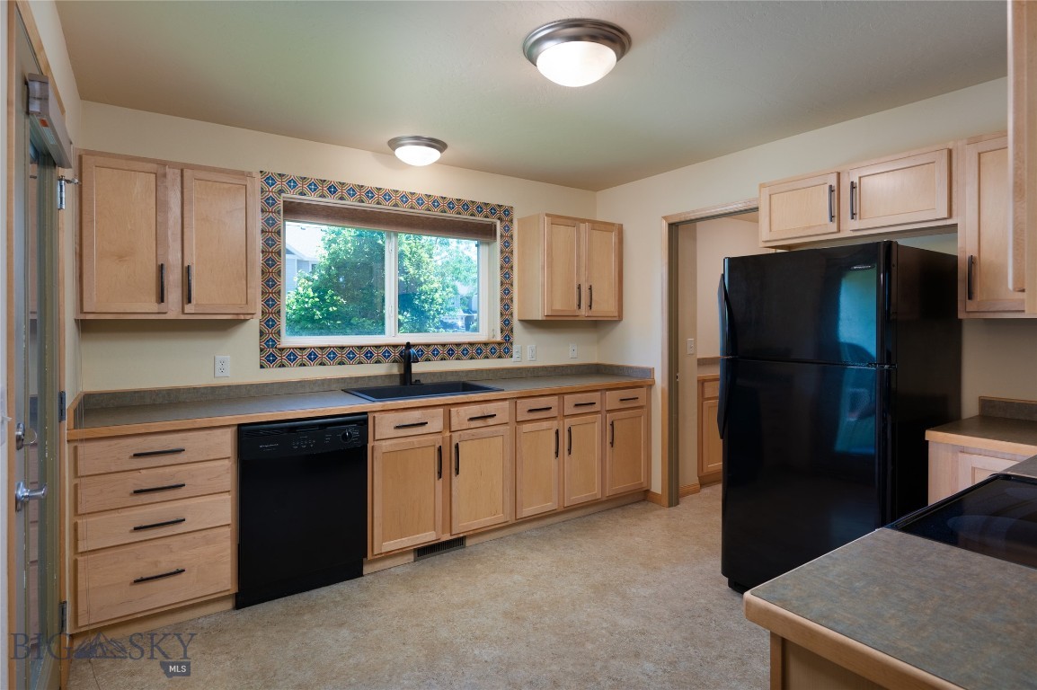 2950 Warbler Way C Property Photo 3