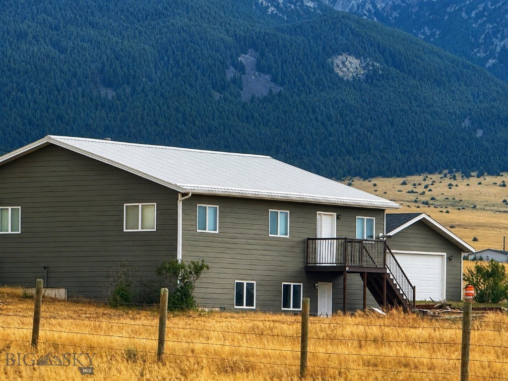 412086 Property Photo 1