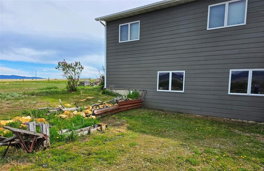 412086 Property Photo 5