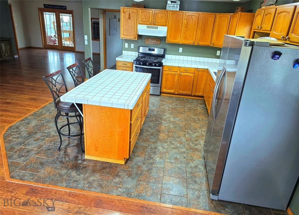 412086 Property Photo 18