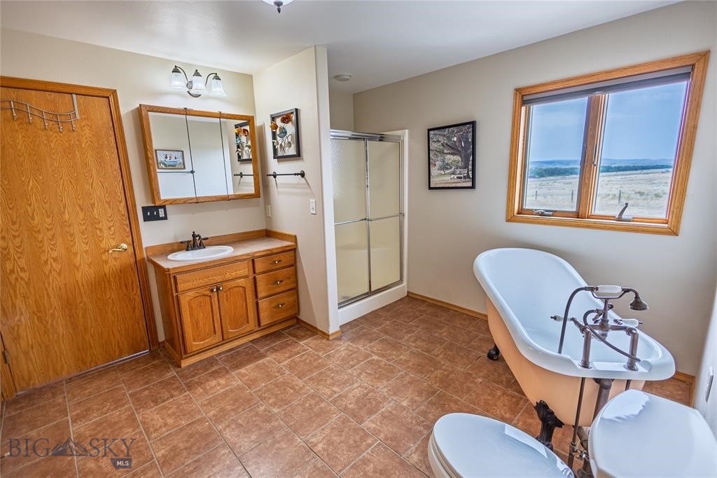 412086 Property Photo 29
