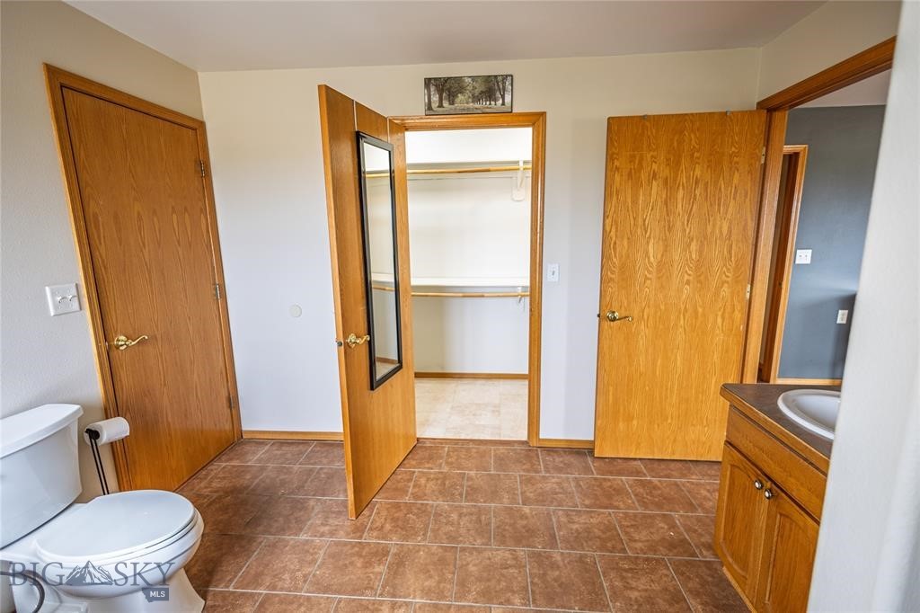 412086 Property Photo 35