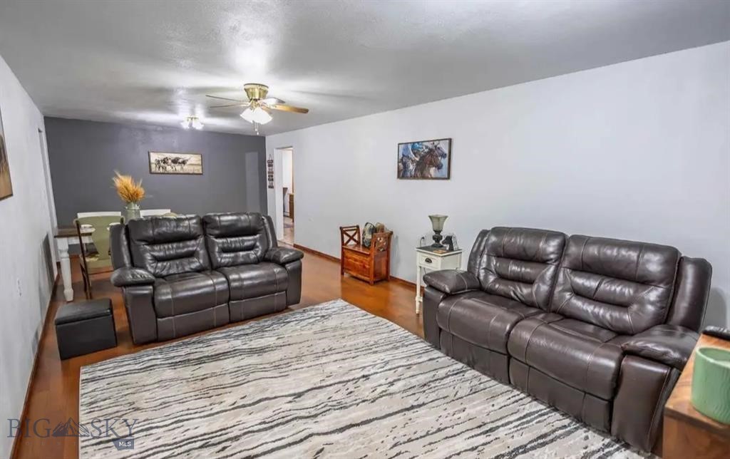 412086 Property Photo 60