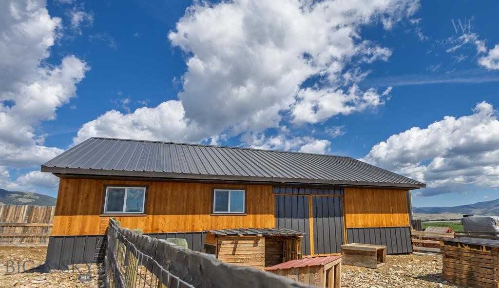 412086 Property Photo 77