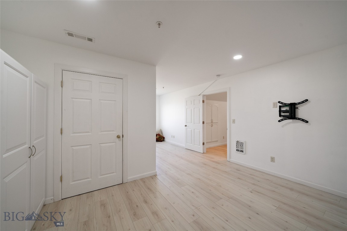 129 Village Drive 301b Property Photo 10