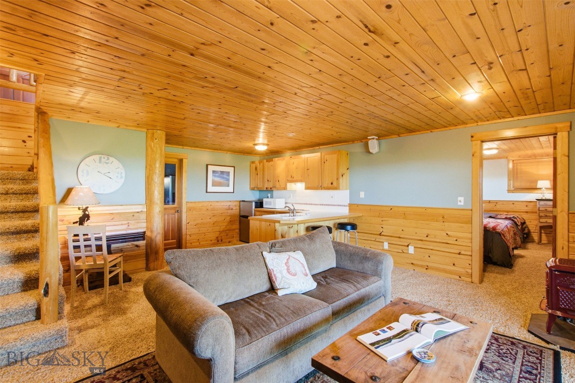 270 Brown Pony Trail Property Photo 44