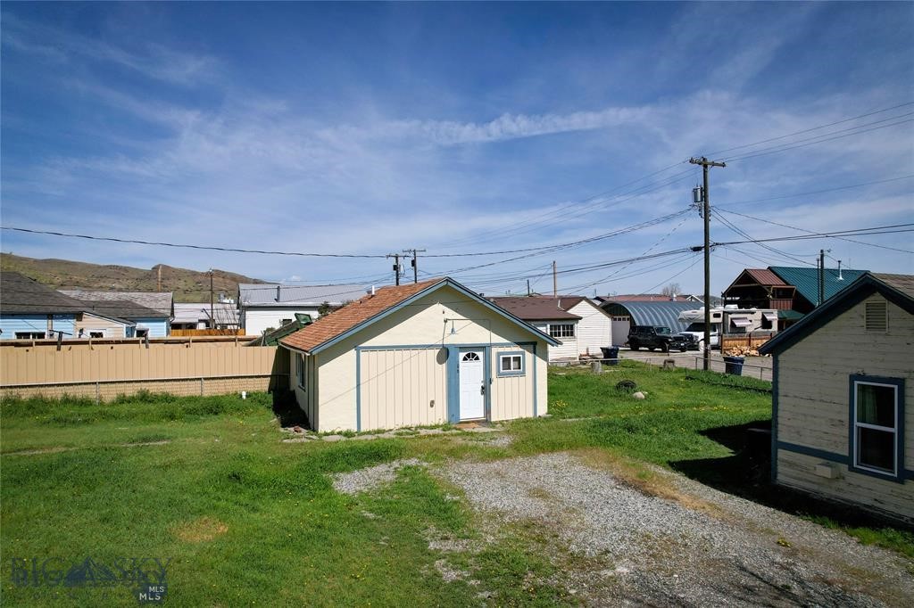 106 N K Street Property Photo 15