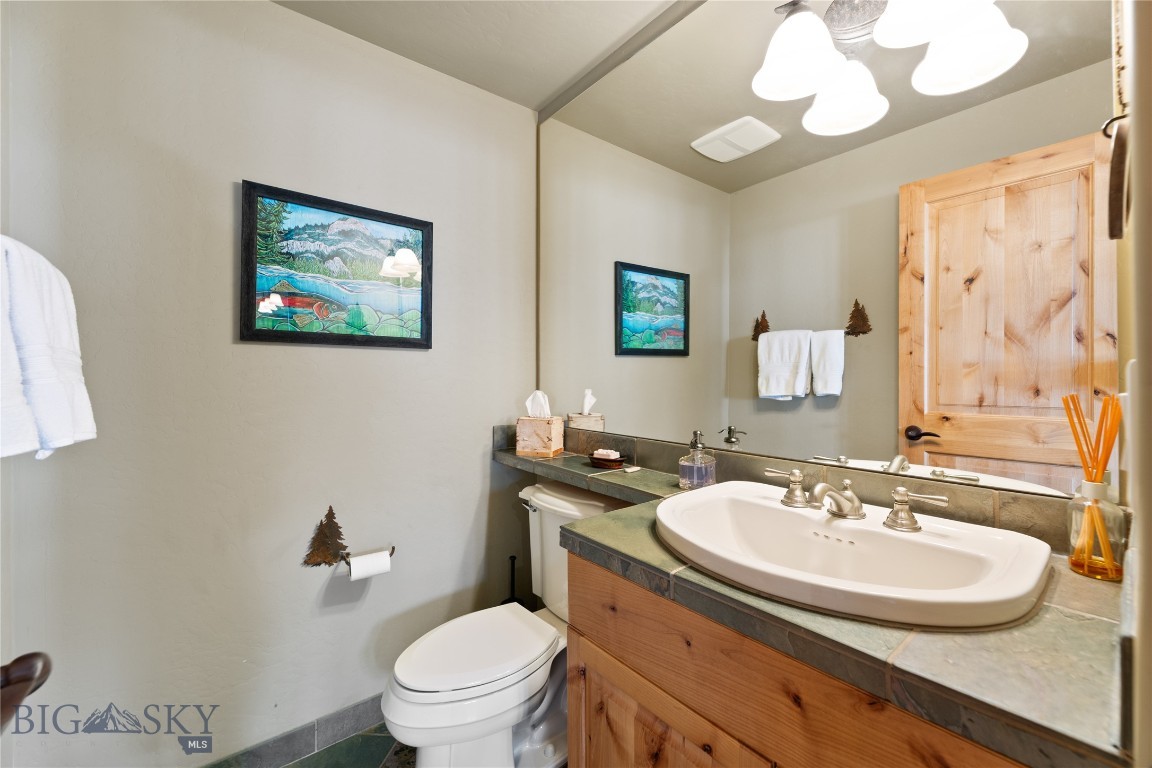 2 Happy Trails Property Photo 22
