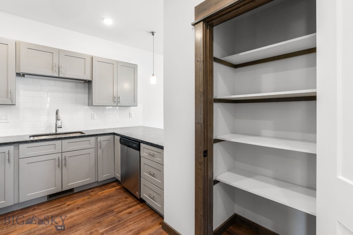 2016 Chipset Street A Property Photo 6