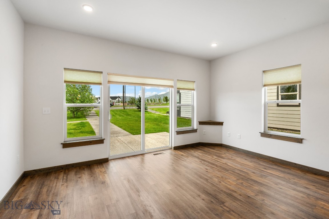 2016 Chipset Street A Property Photo 9