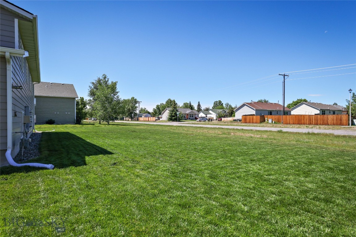 807 Mantle Drive Property Photo 11