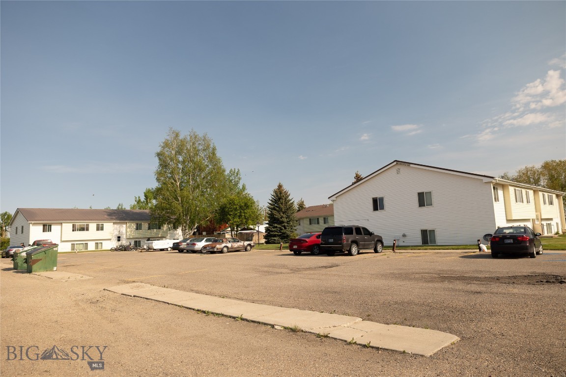 1000 4th Avenue Sw Property Photo 10