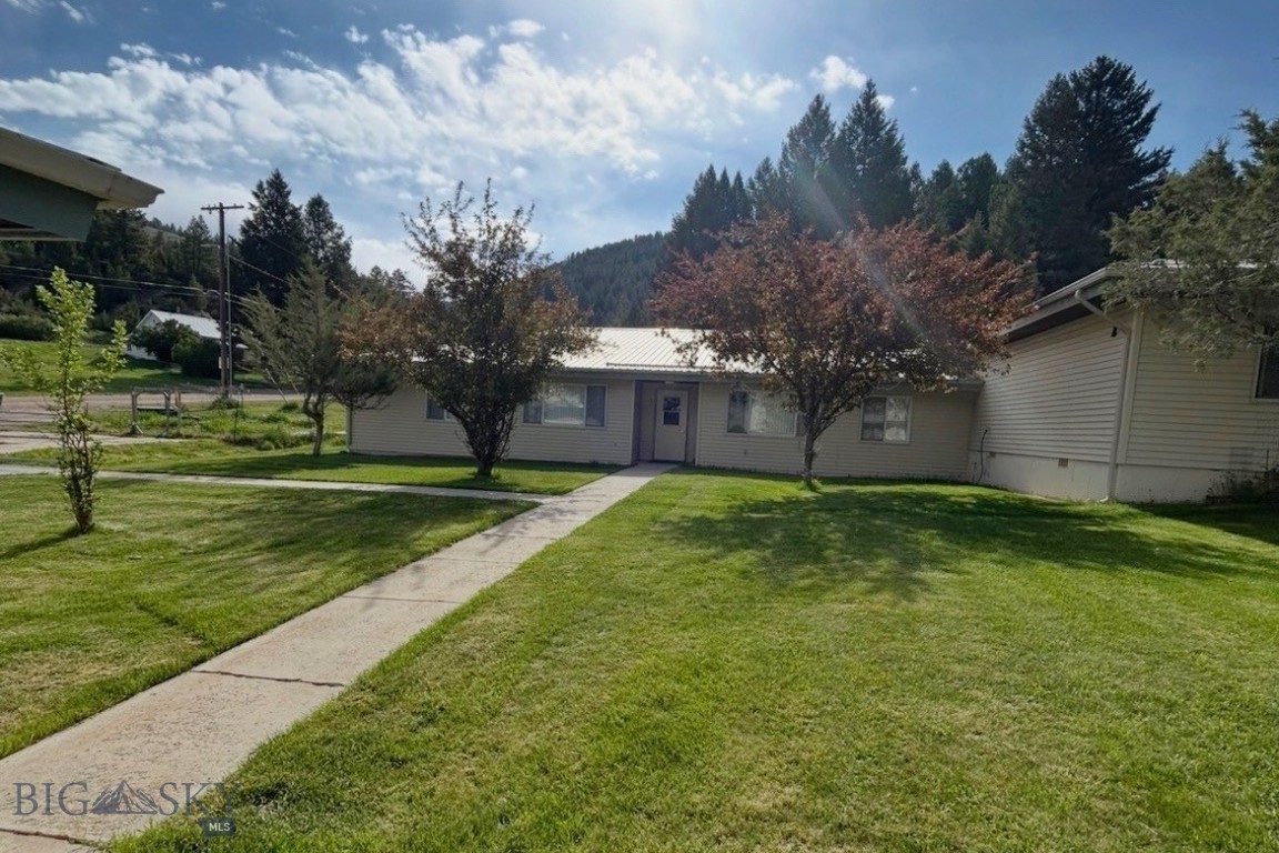 312 E Broadway Road Property Photo 4