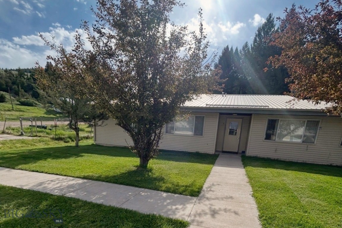 312 E Broadway Road Property Photo 6