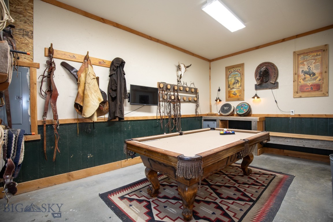 858 Lower Sweet Grass Property Photo 37