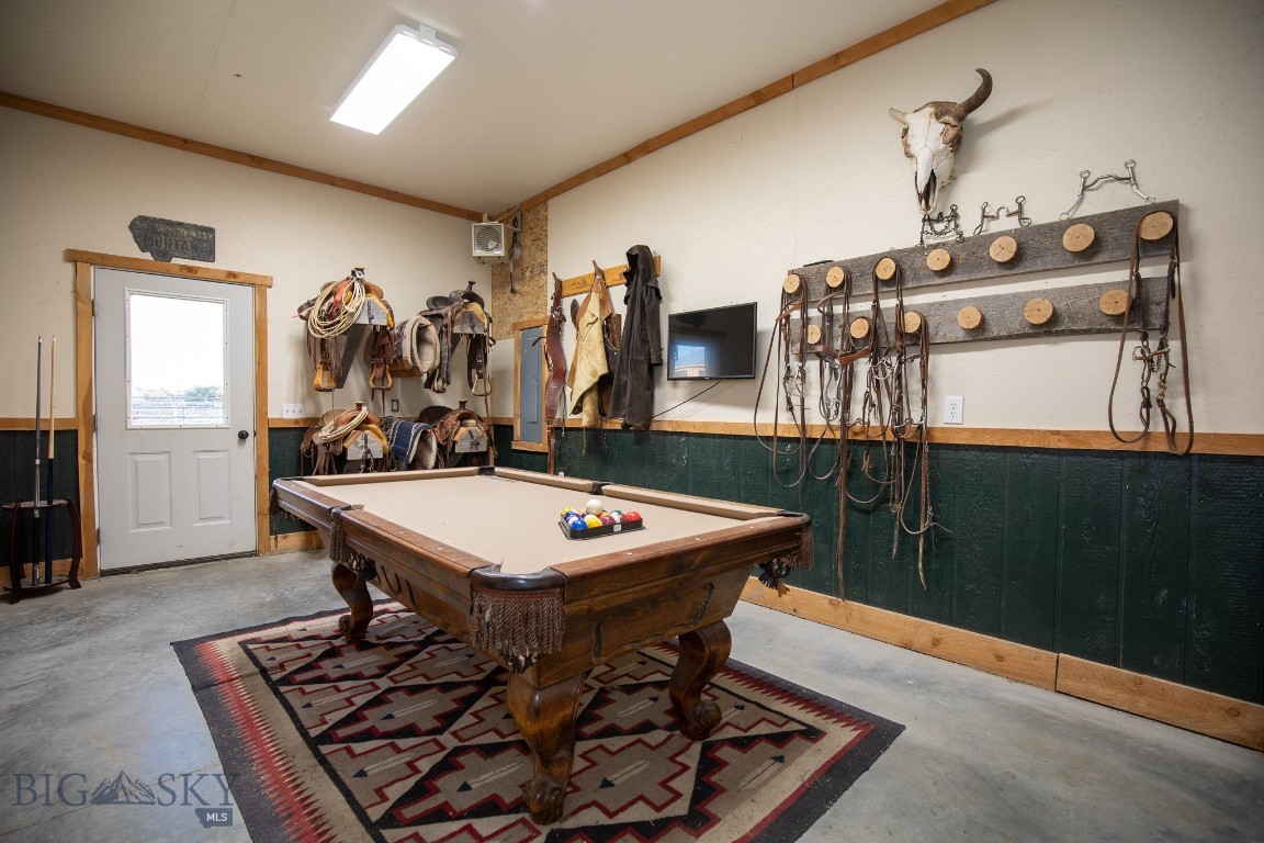 858 Lower Sweet Grass Property Photo 38