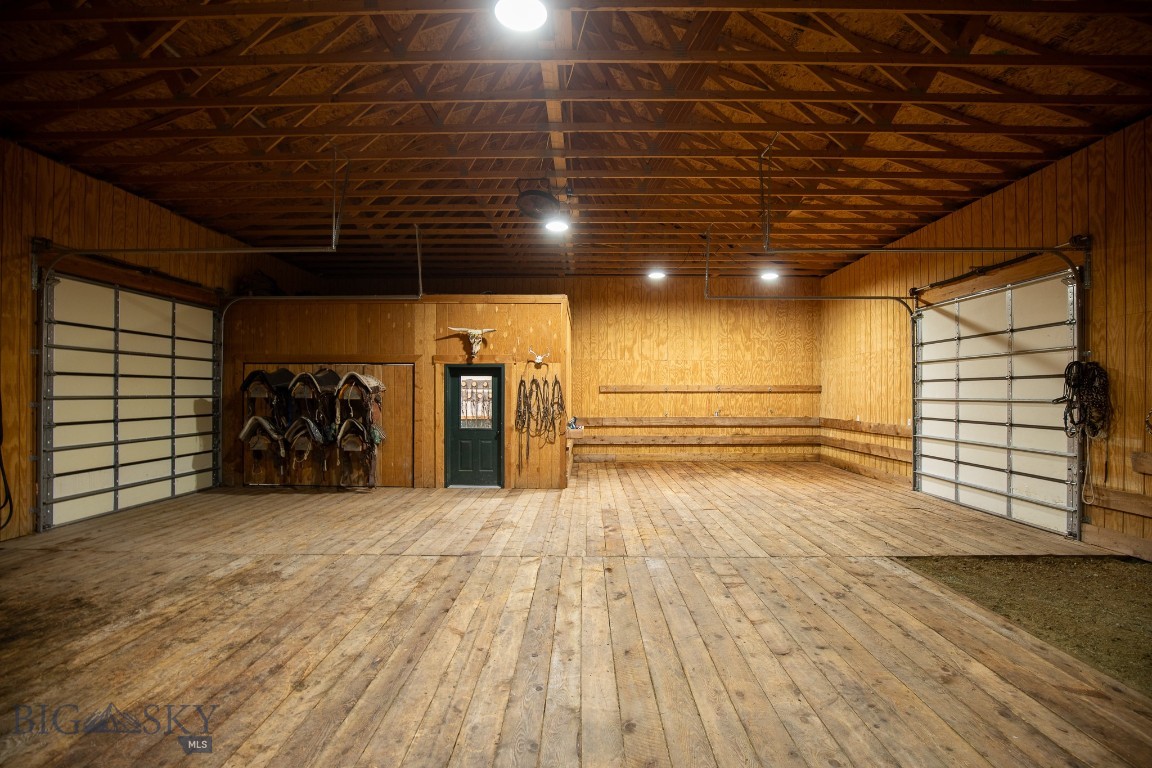 858 Lower Sweet Grass Property Photo 40