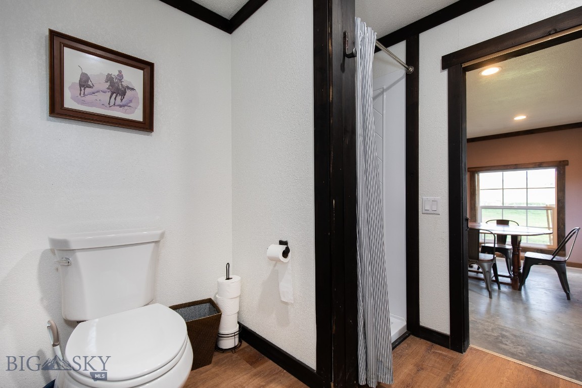 858 Lower Sweet Grass Property Photo 47