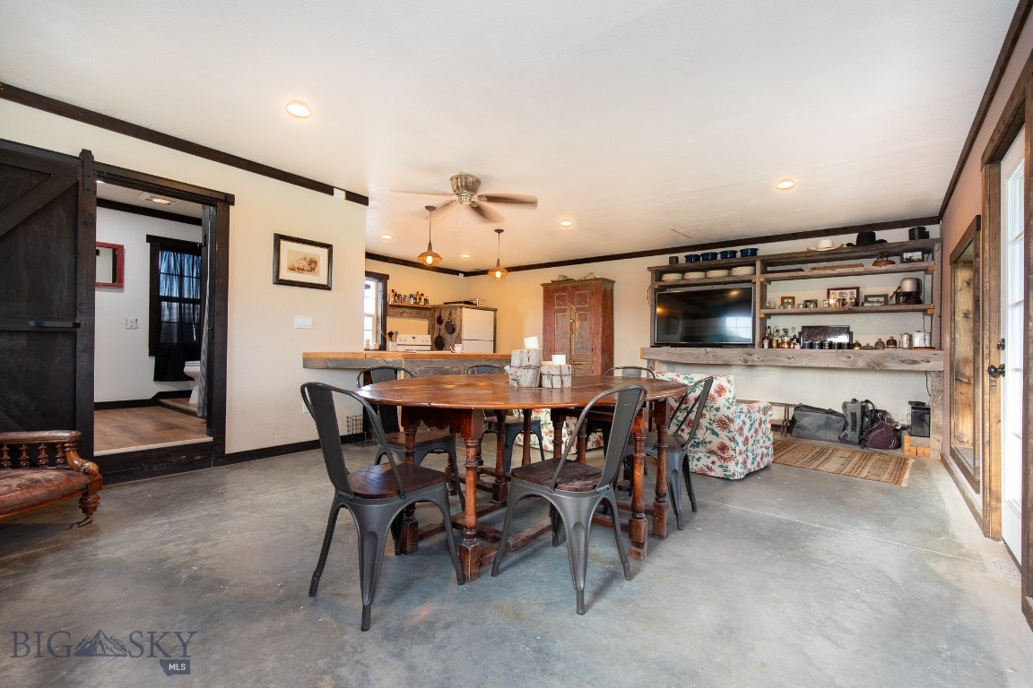 858 Lower Sweet Grass Property Photo 49